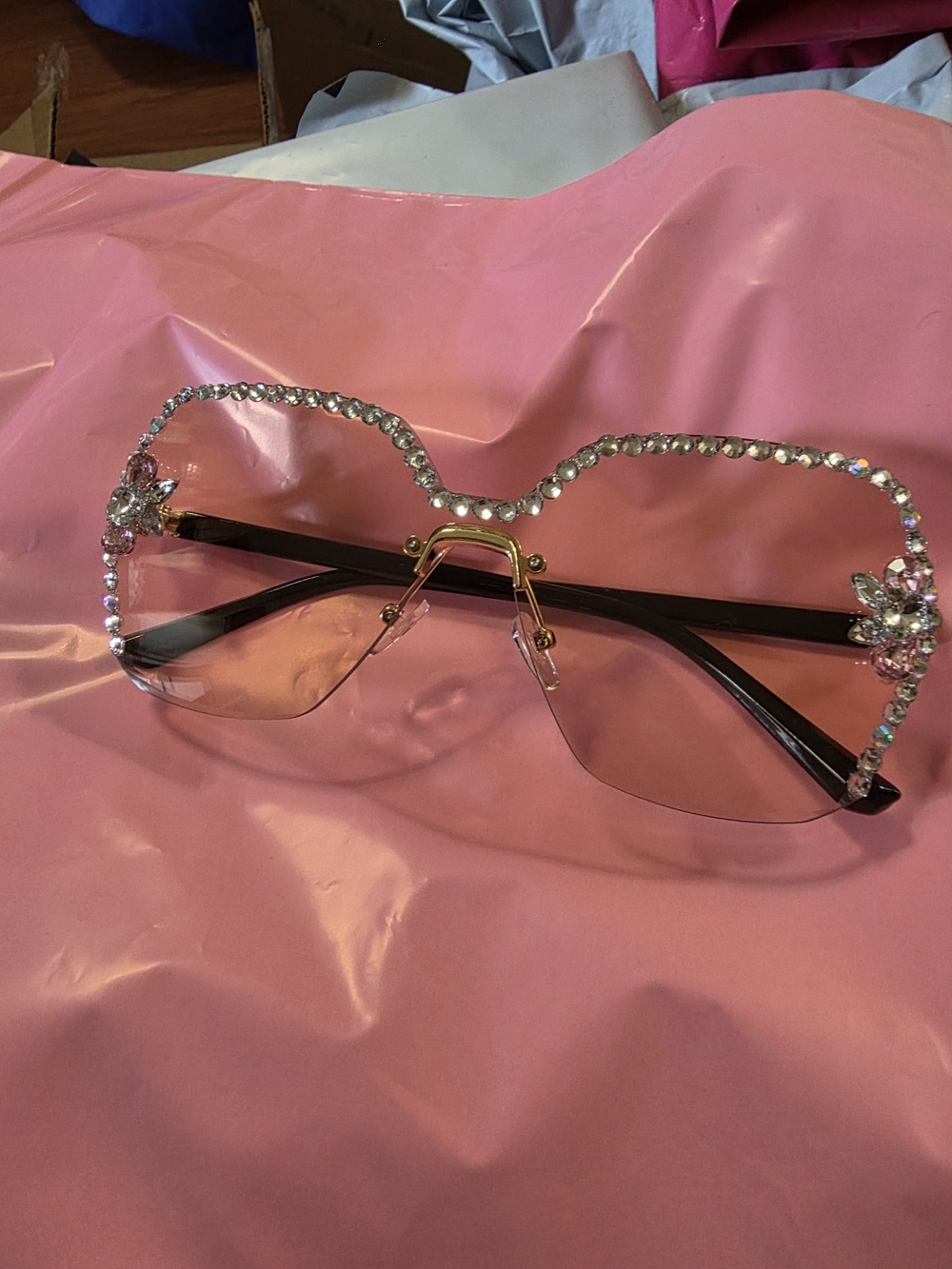 Rhinestone Trim Pink Lens Women's Fashion Sunglasses